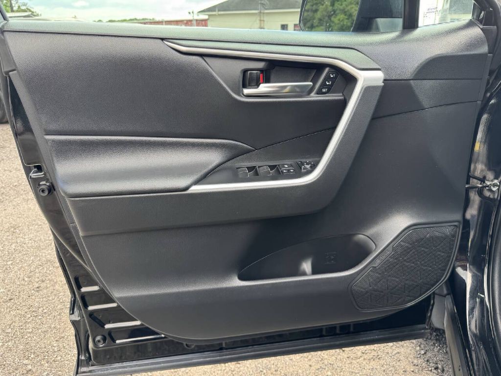 2021 Toyota Rav4 Image 18