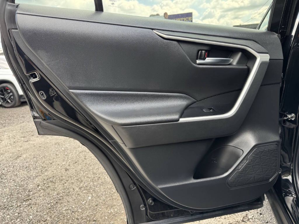 2021 Toyota Rav4 Image 19