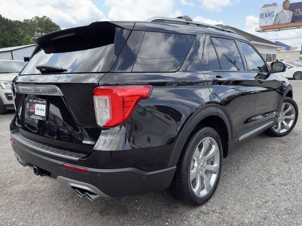 2020 Ford Explorer Image 8