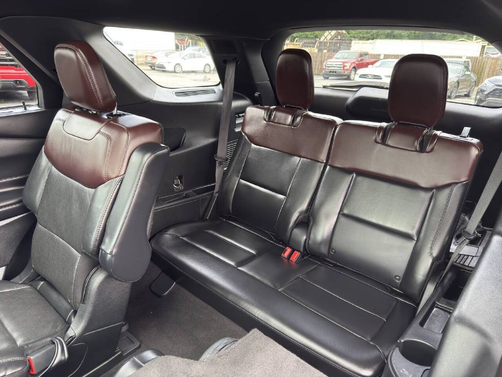 2020 Ford Explorer Image 11