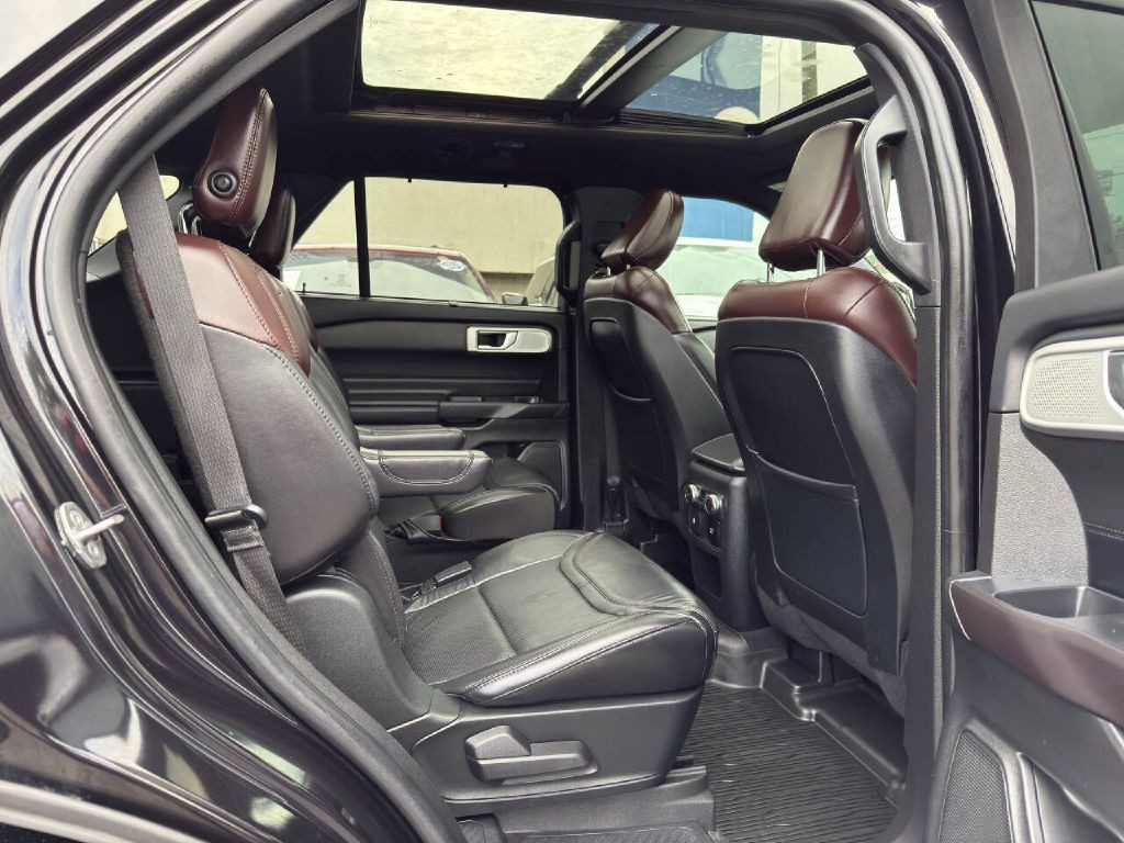 2020 Ford Explorer Image 13