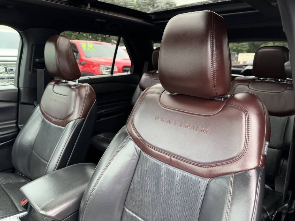 2020 Ford Explorer Image 18