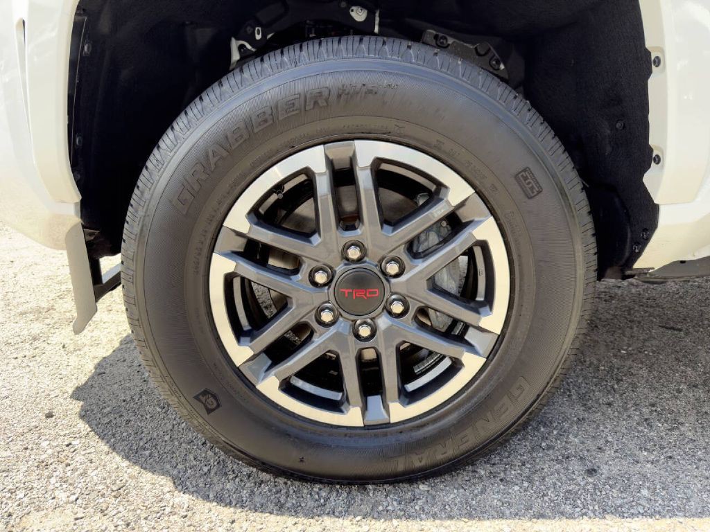 2024 Toyota Tacoma Image 27