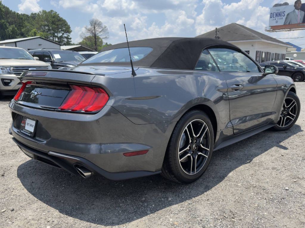 2020 Ford Mustang Image 8