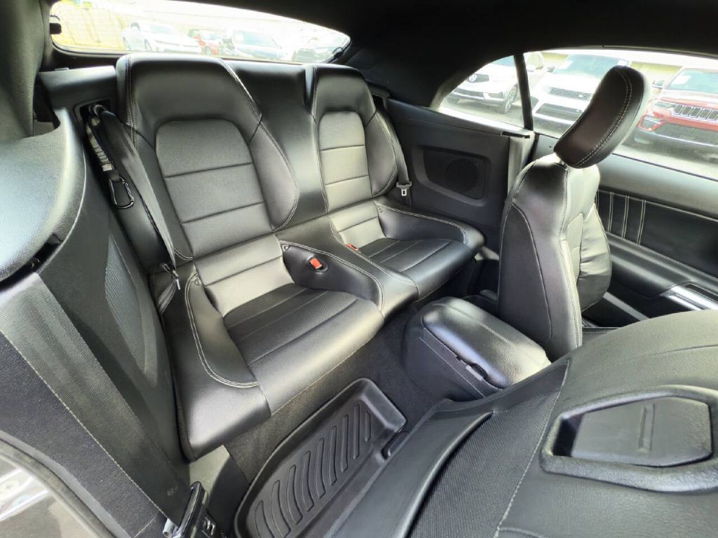 2020 Ford Mustang Image 17