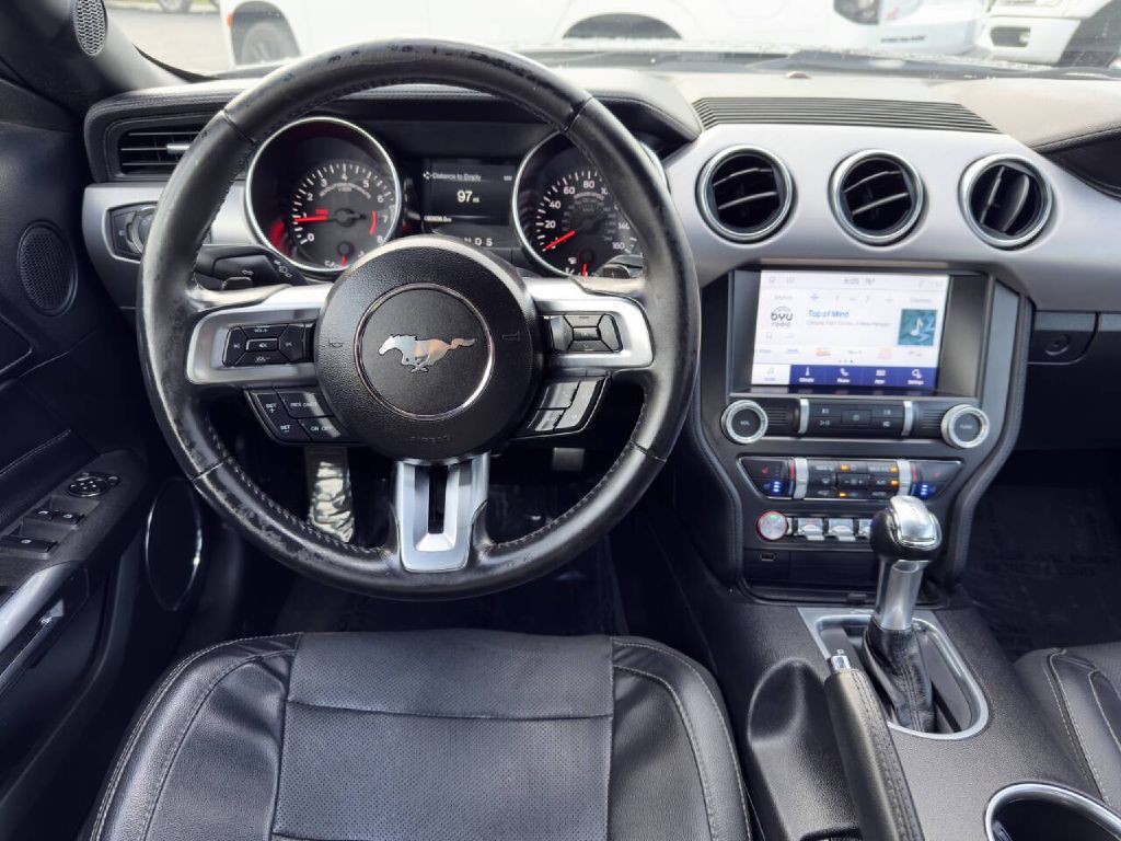 2020 Ford Mustang Image 21