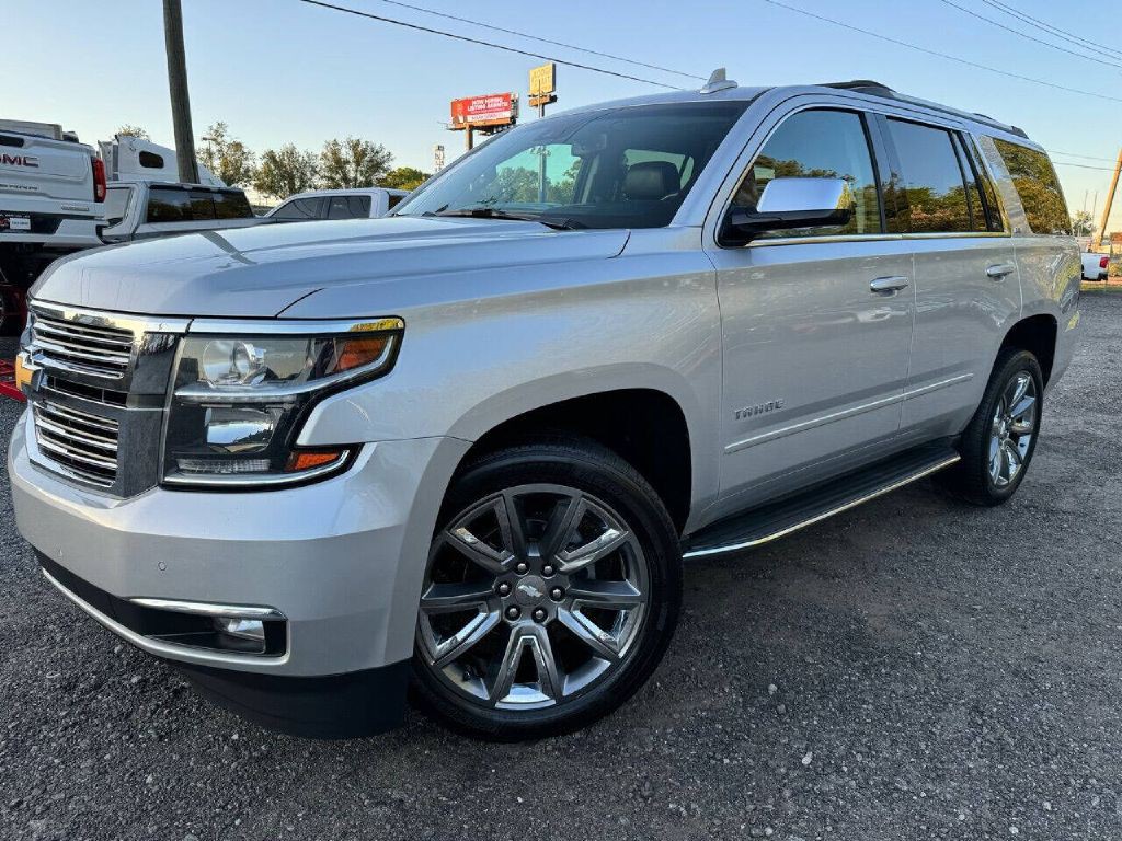 2015 Chevrolet Tahoe Image 2