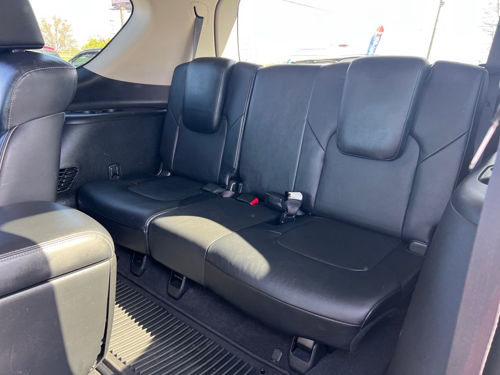 2016 INFINITI QX80 Image 15