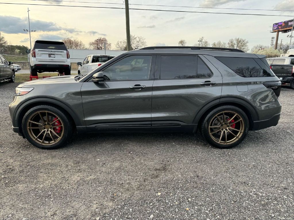 2020 Ford Explorer Image 6