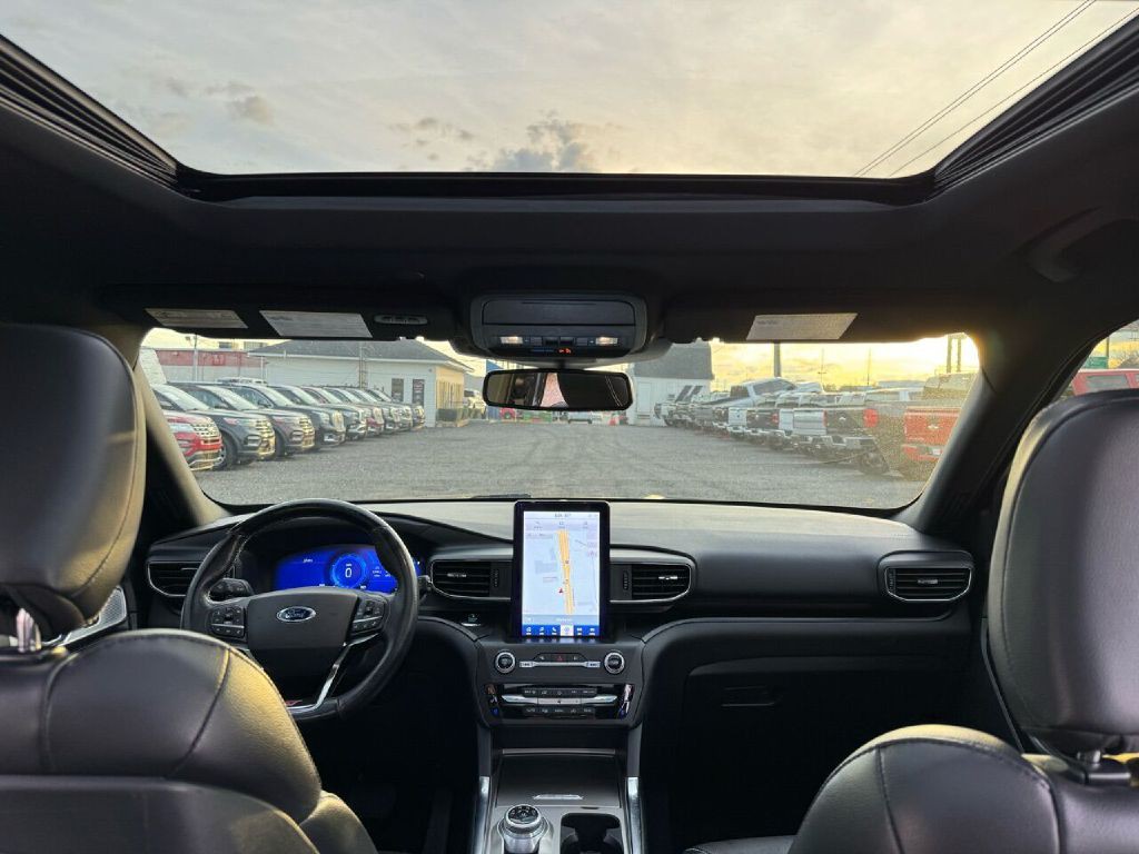 2020 Ford Explorer Image 8