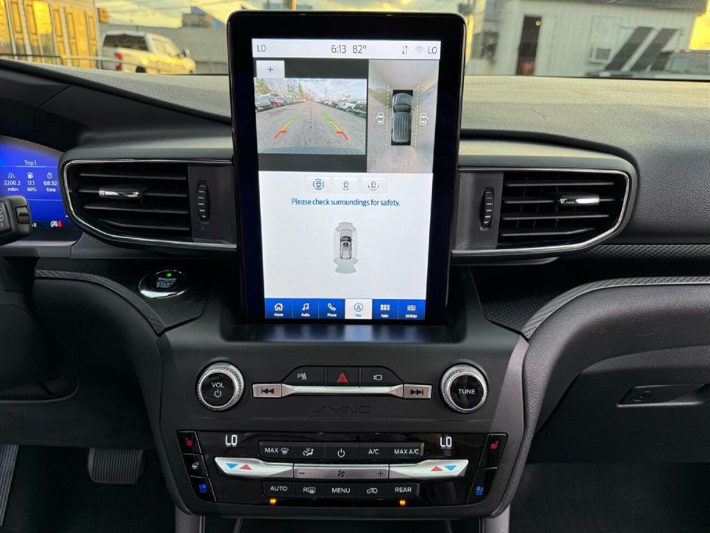 2020 Ford Explorer Image 12