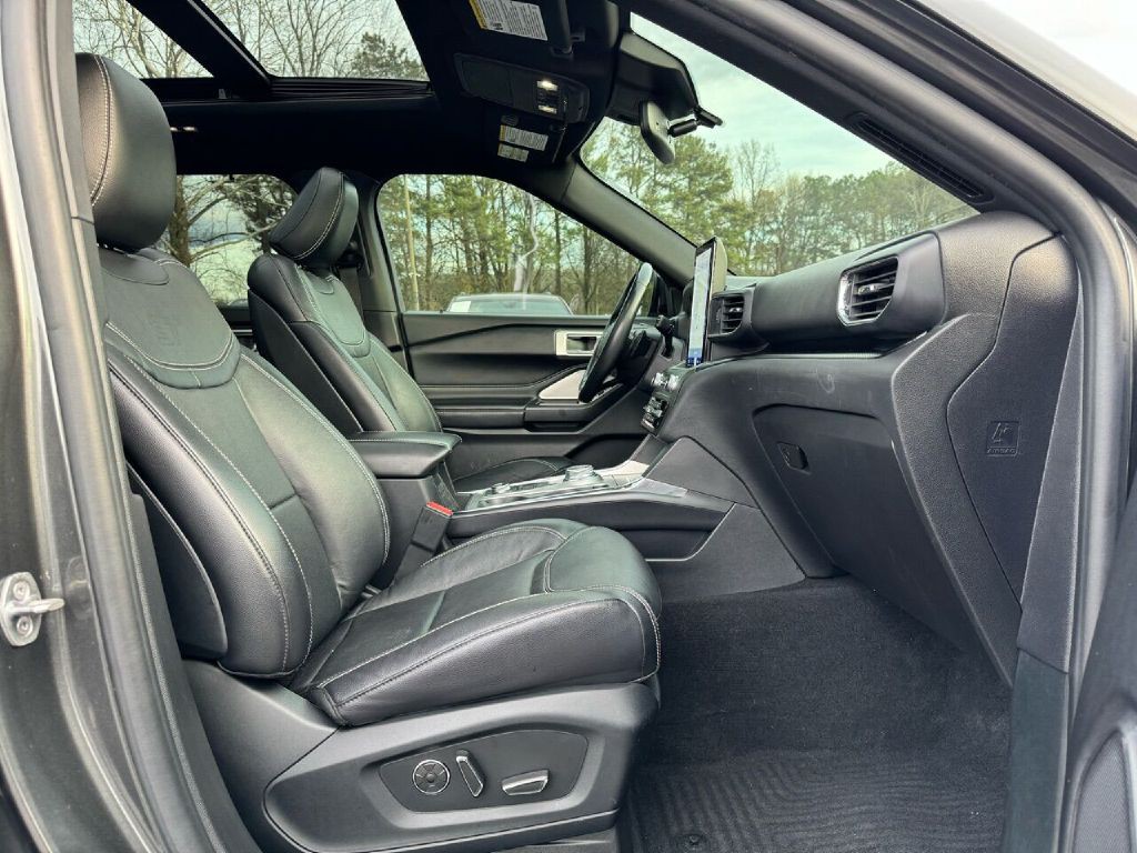 2020 Ford Explorer Image 13