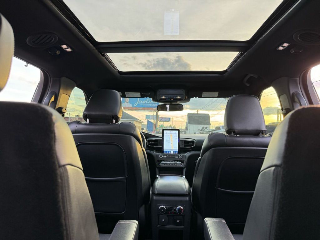2020 Ford Explorer Image 18