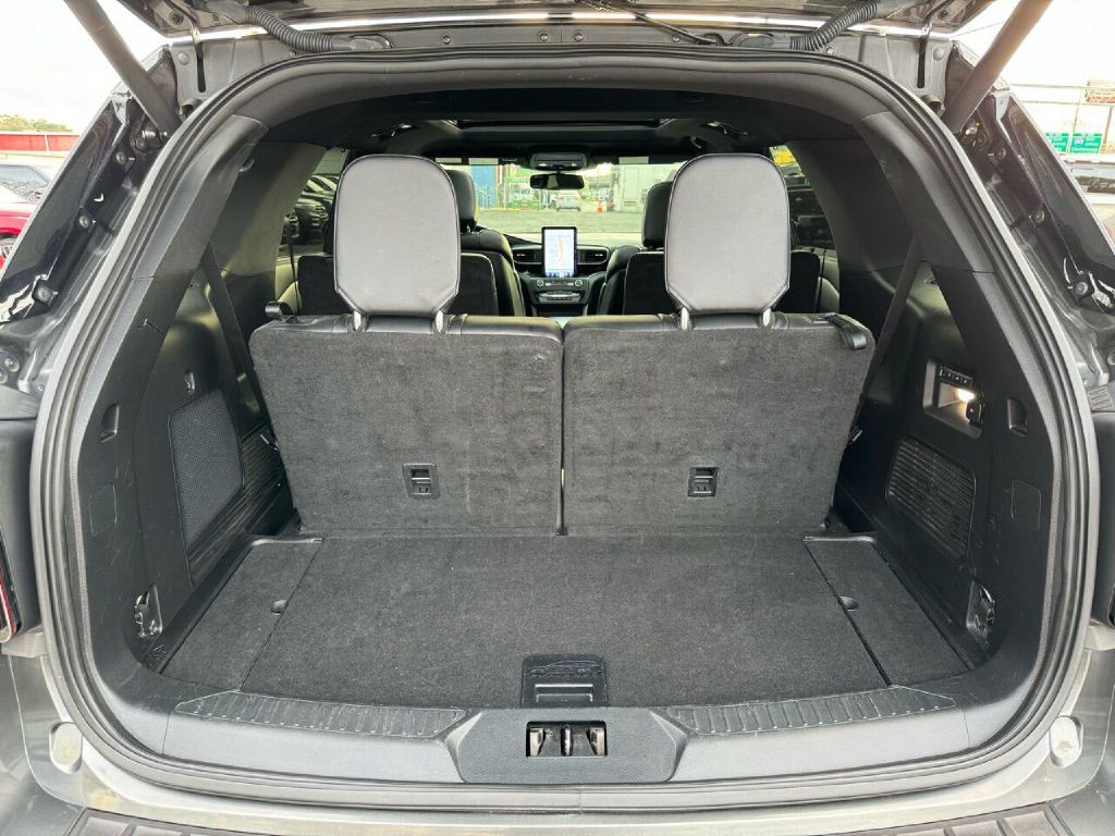 2020 Ford Explorer Image 20