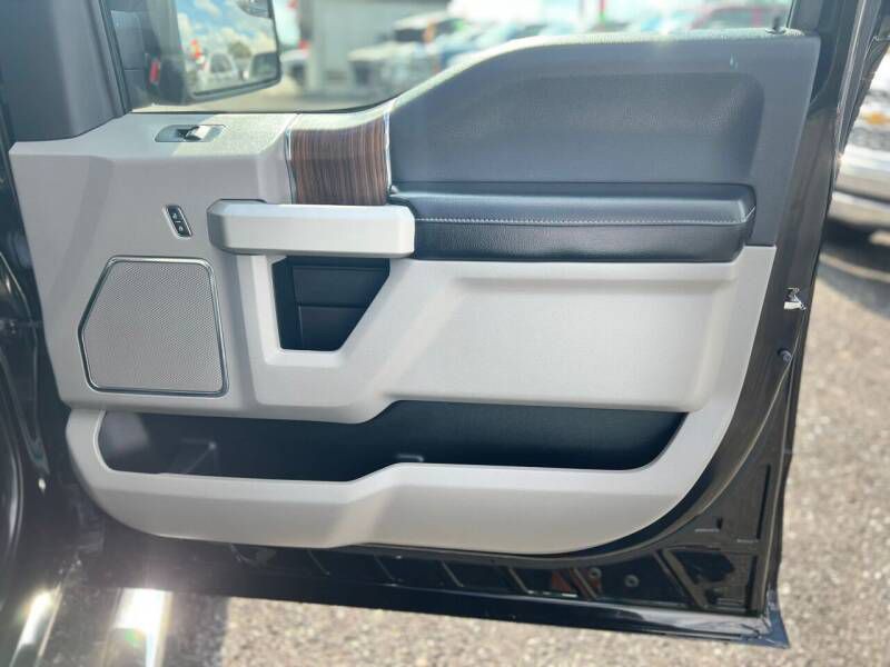 2017 Ford F-150 Image 16