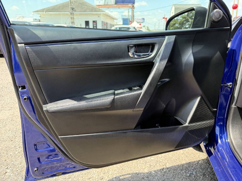 2019 Toyota Corolla Image 18