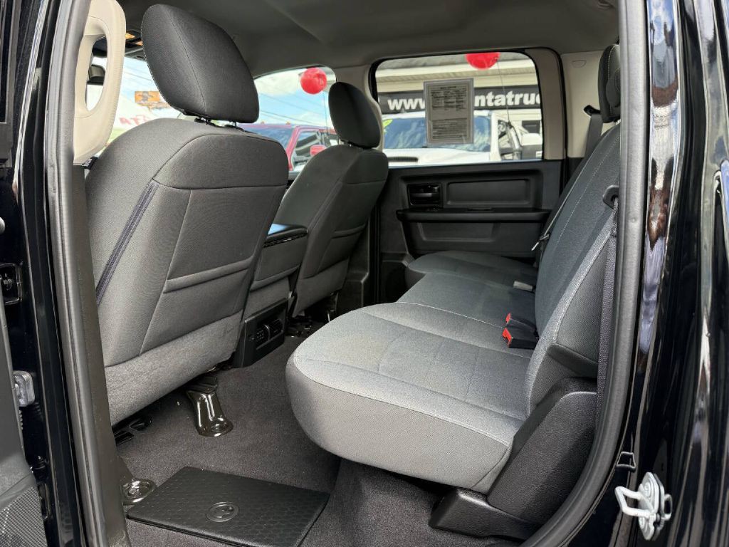 2021 RAM 1500 Image 9