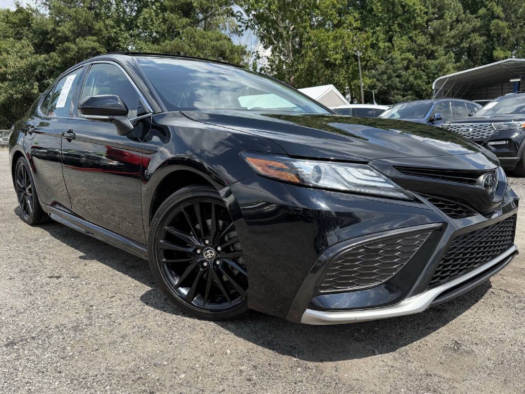 2021 Toyota Camry Image 3