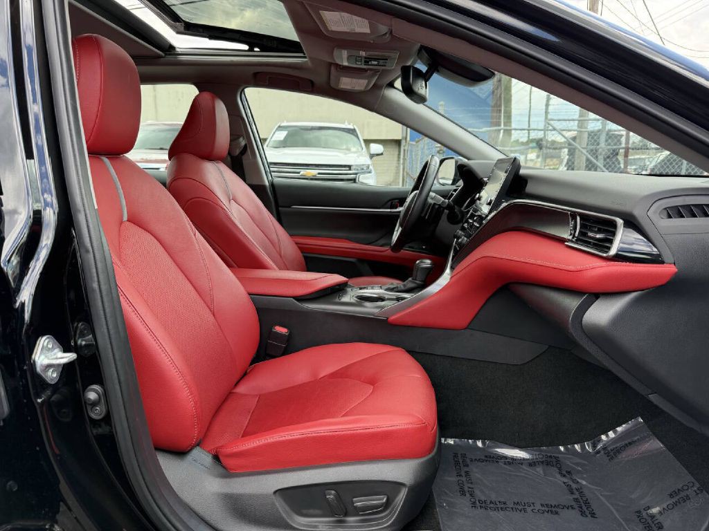 2021 Toyota Camry Image 11