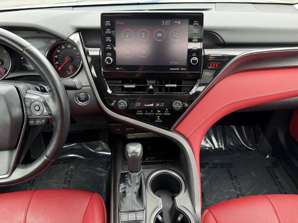 2021 Toyota Camry Image 18