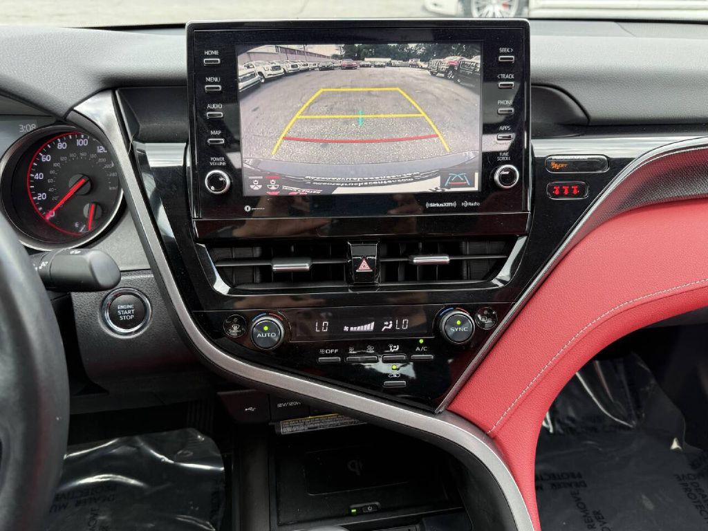 2021 Toyota Camry Image 19