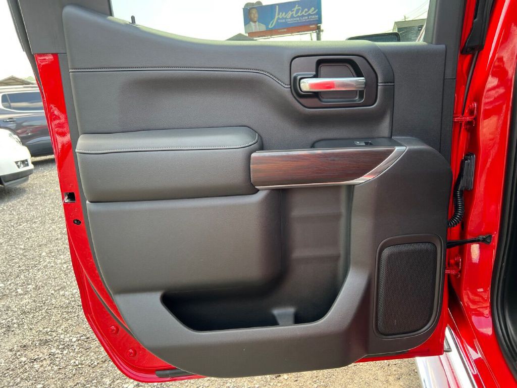 2019 GMC Sierra Image 17