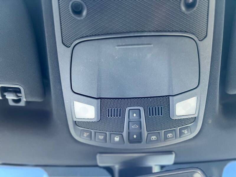 2015 Ford F-150 Image 18