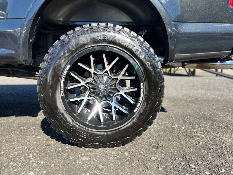 2015 Ford F-150 Image 25