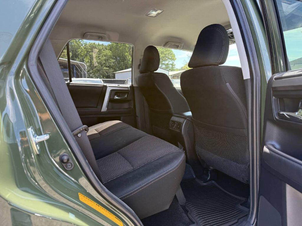 2021 Toyota 4Runner Image 11