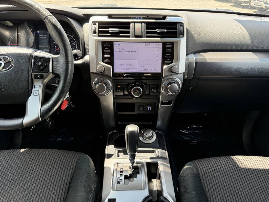 2021 Toyota 4Runner Image 13