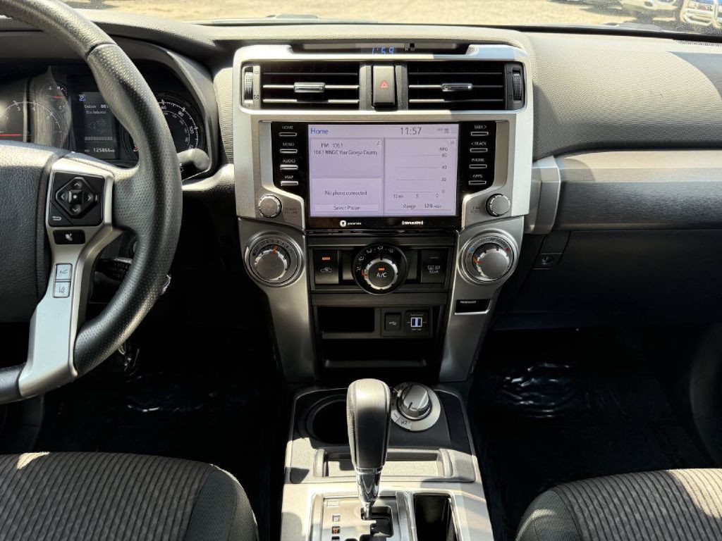 2021 Toyota 4Runner Image 16