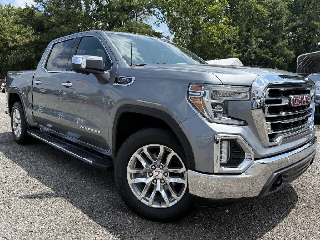 2020 GMC Sierra Image 2