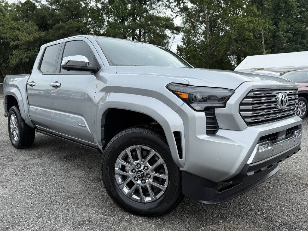 2024 Toyota Tacoma Image 3