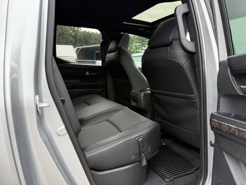 2024 Toyota Tacoma Image 13
