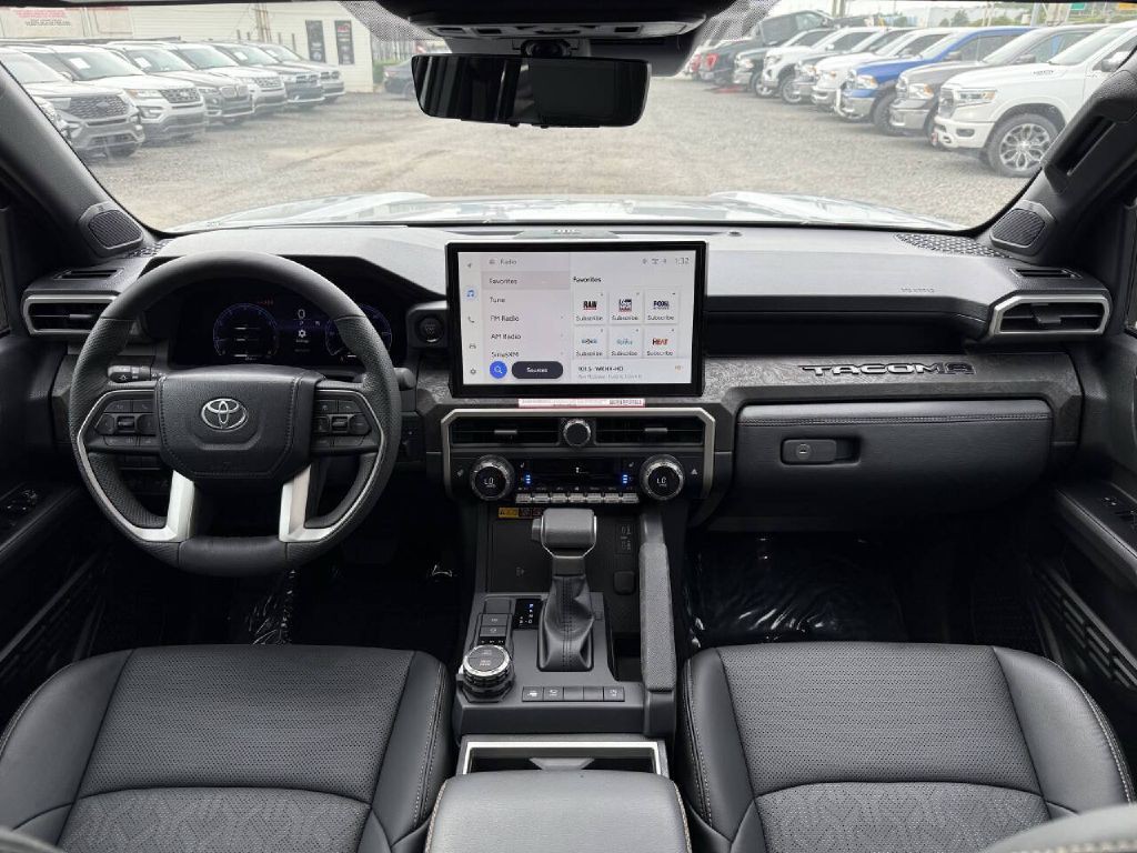 2024 Toyota Tacoma Image 14
