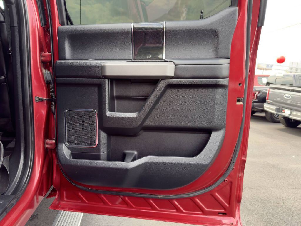 2021 Ford F-250 Image 22