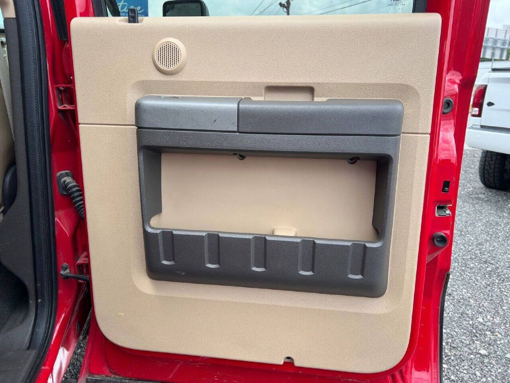 2012 Ford F-350 Image 21