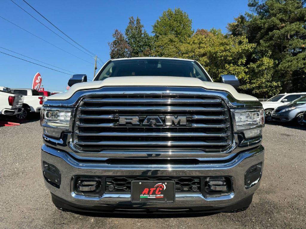 2019 RAM 3500 Image 2