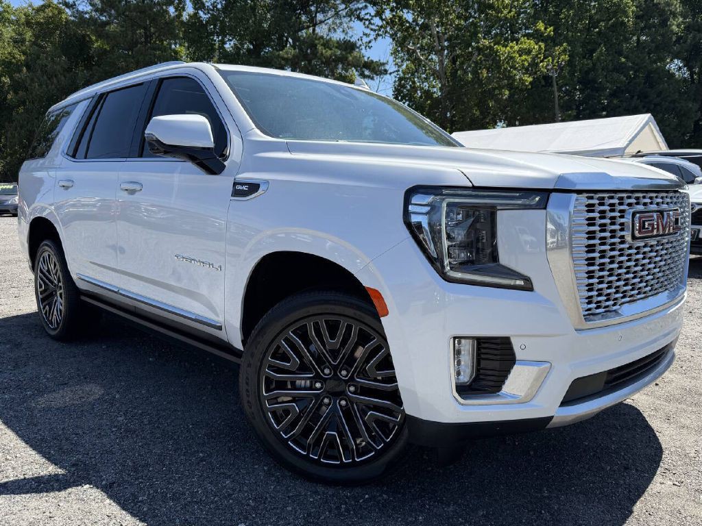 2021 GMC Yukon Image 2