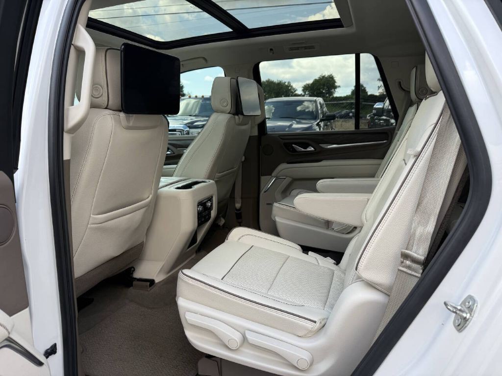 2021 GMC Yukon Image 9