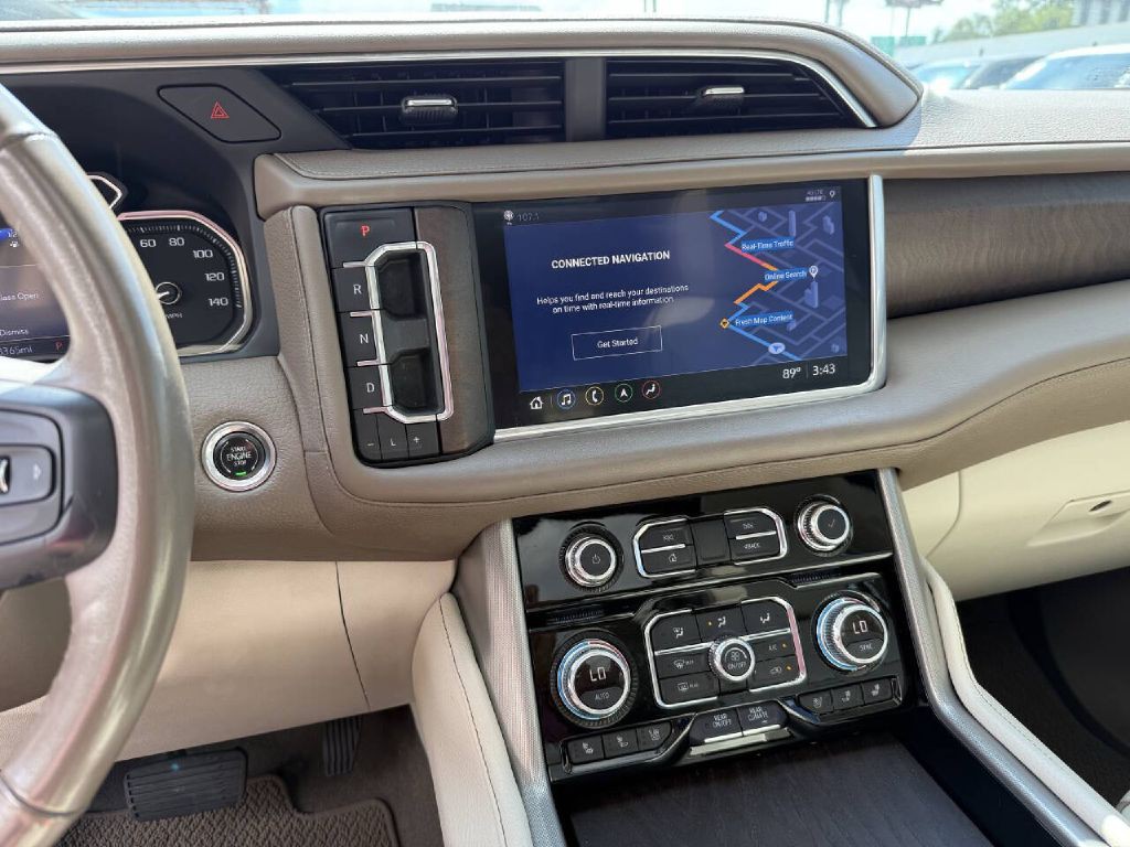 2021 GMC Yukon Image 17