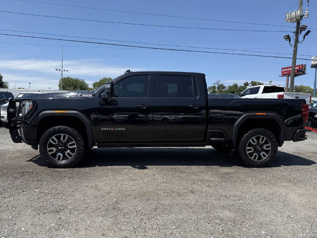 2022 GMC Sierra Image 3