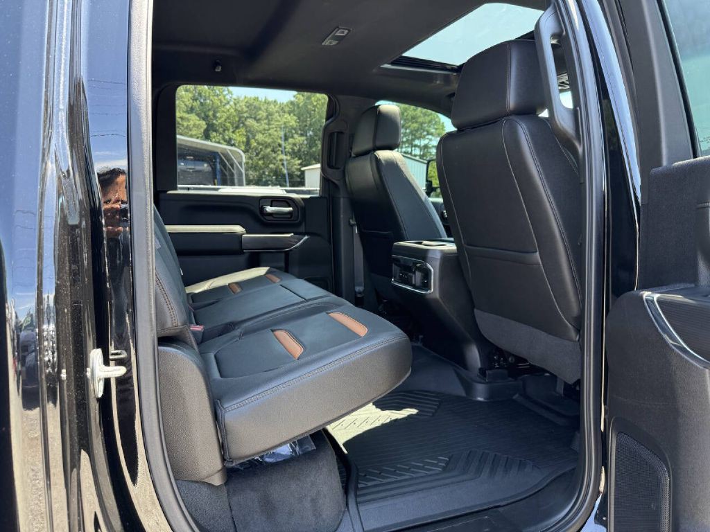 2022 GMC Sierra Image 13