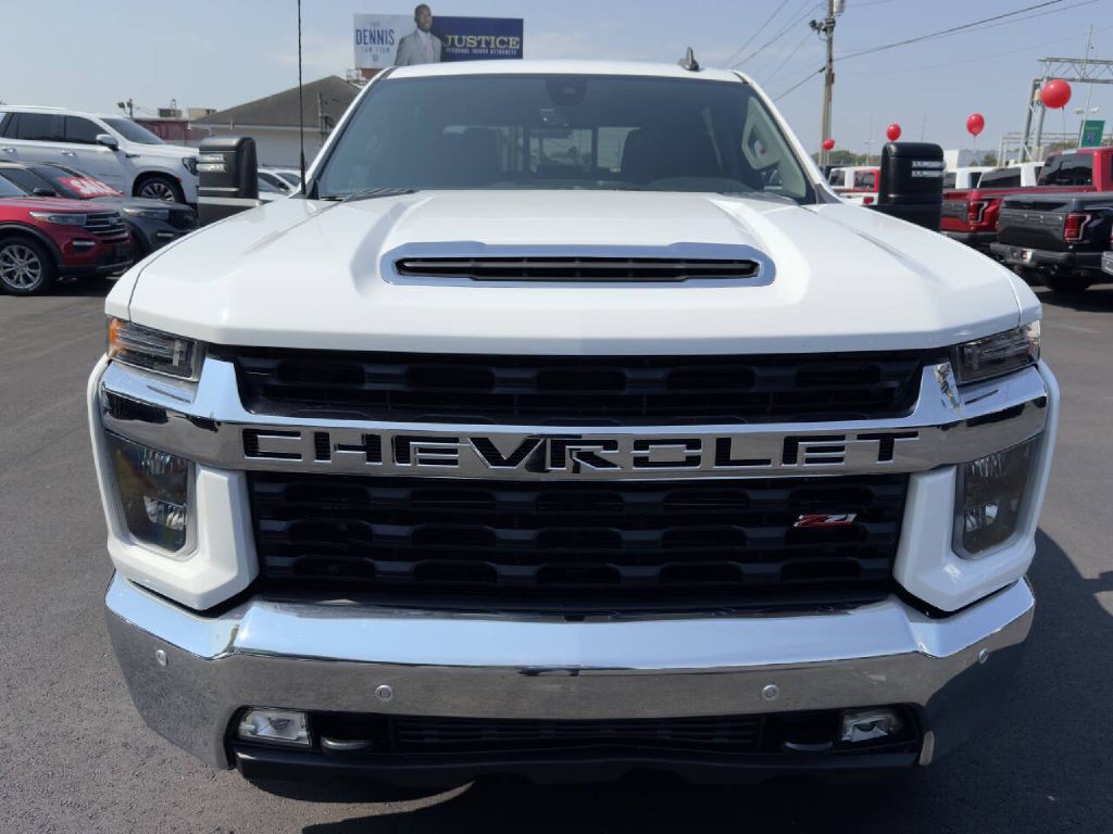 2021 Chevrolet Silverado 1500 Image 1