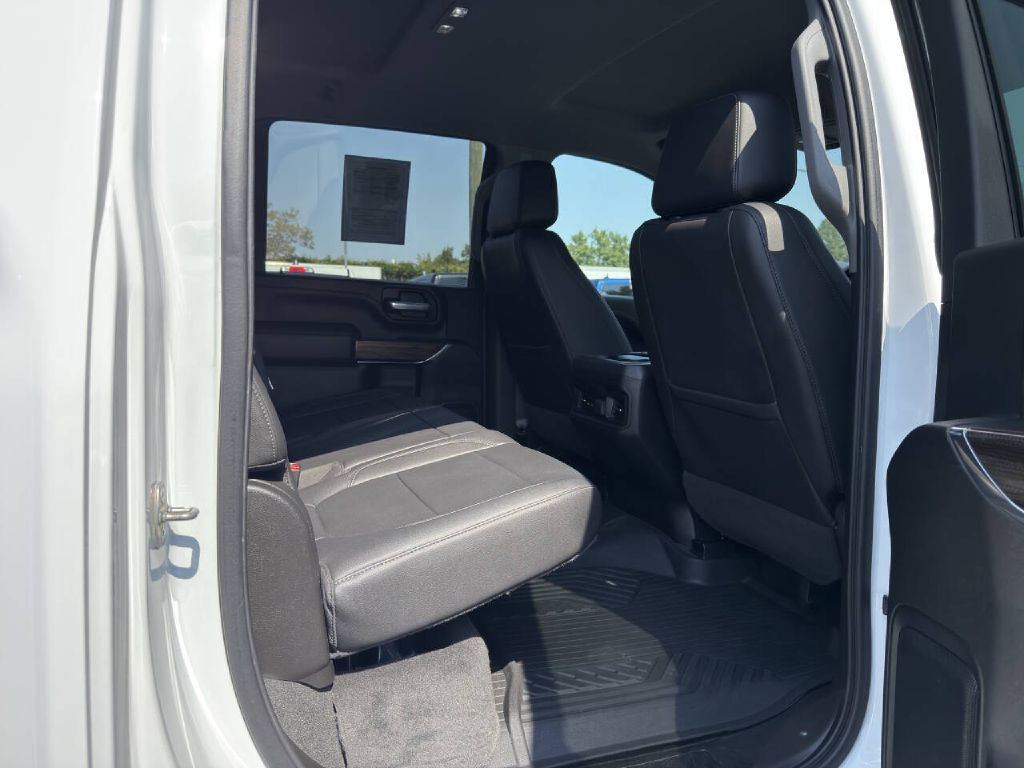 2021 Chevrolet Silverado 1500 Image 12