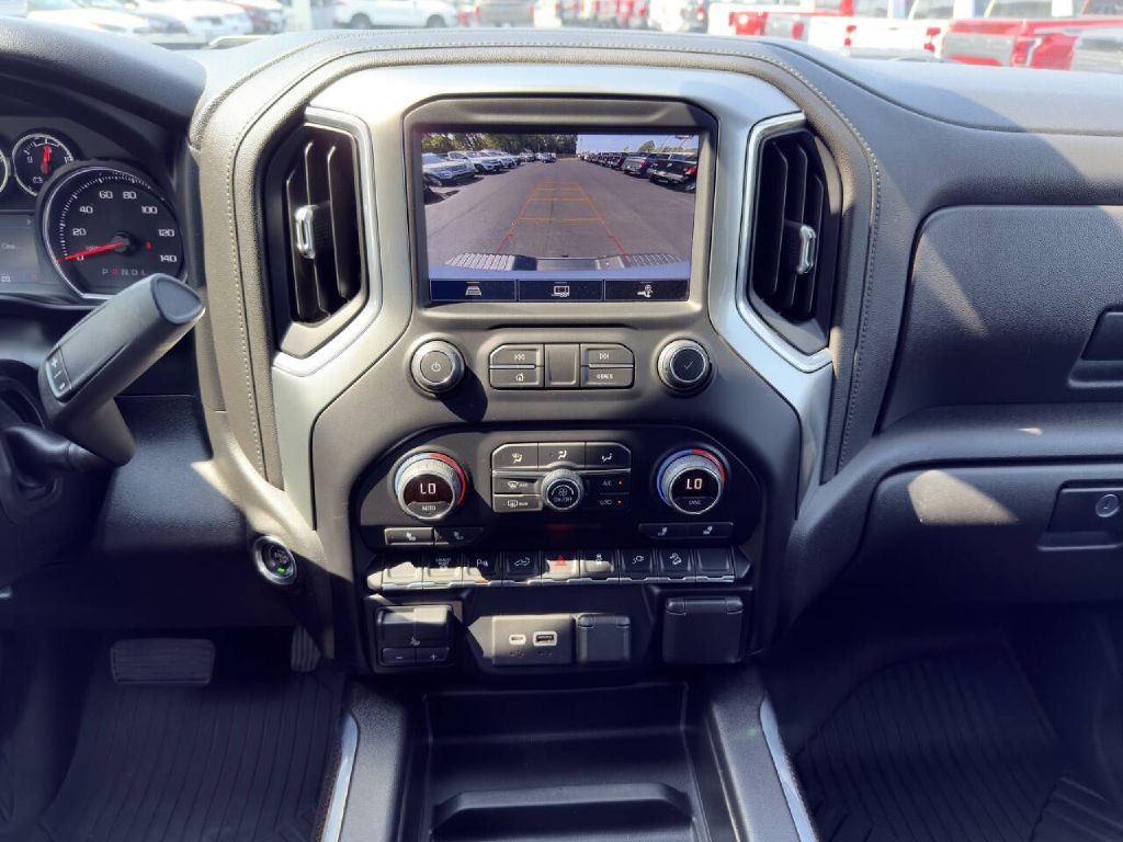 2021 Chevrolet Silverado 1500 Image 18