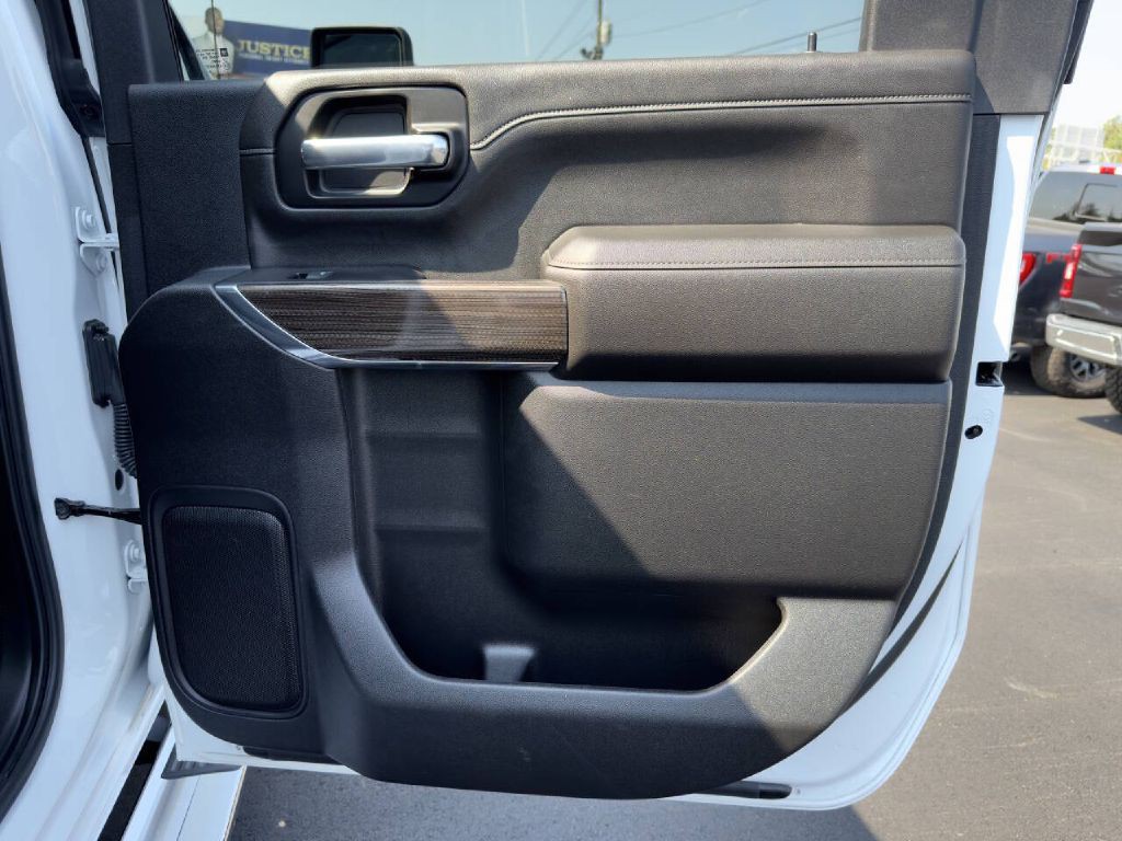 2021 Chevrolet Silverado 1500 Image 22