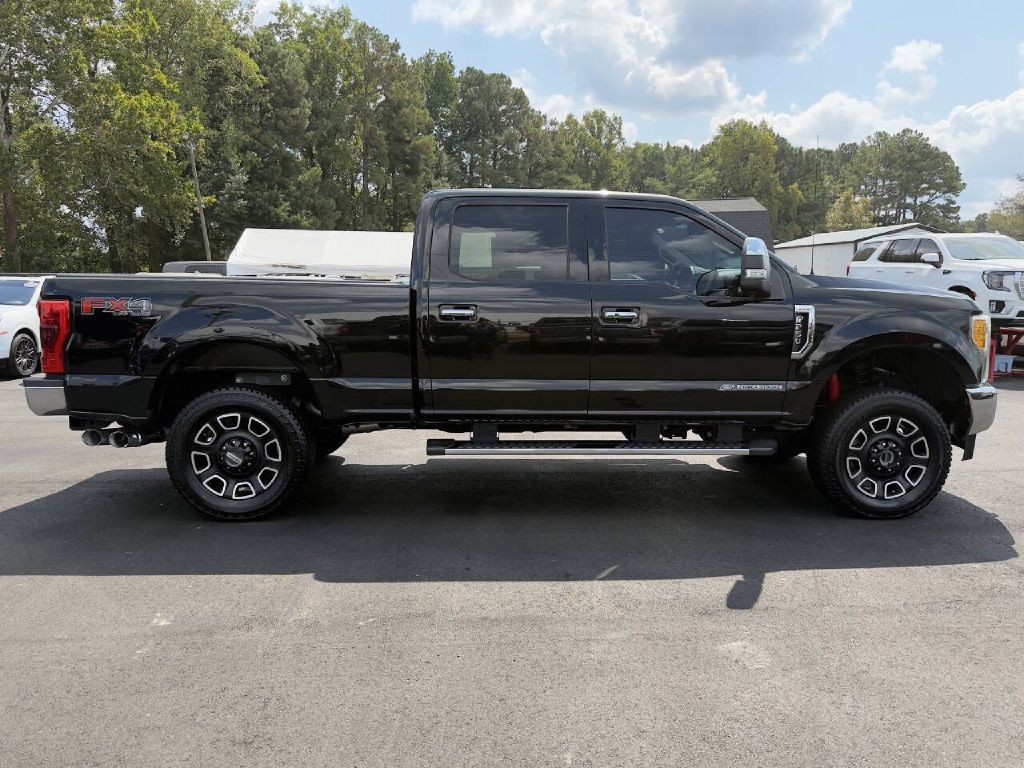 2017 Ford F-250 Image 4