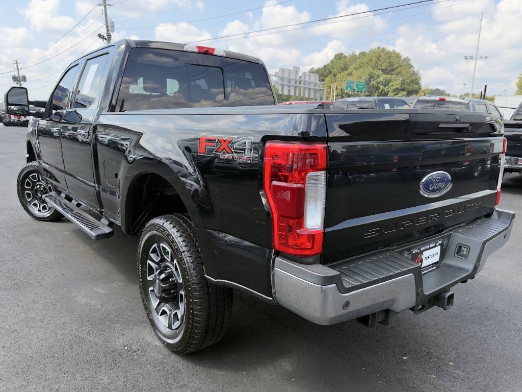 2017 Ford F-250 Image 5