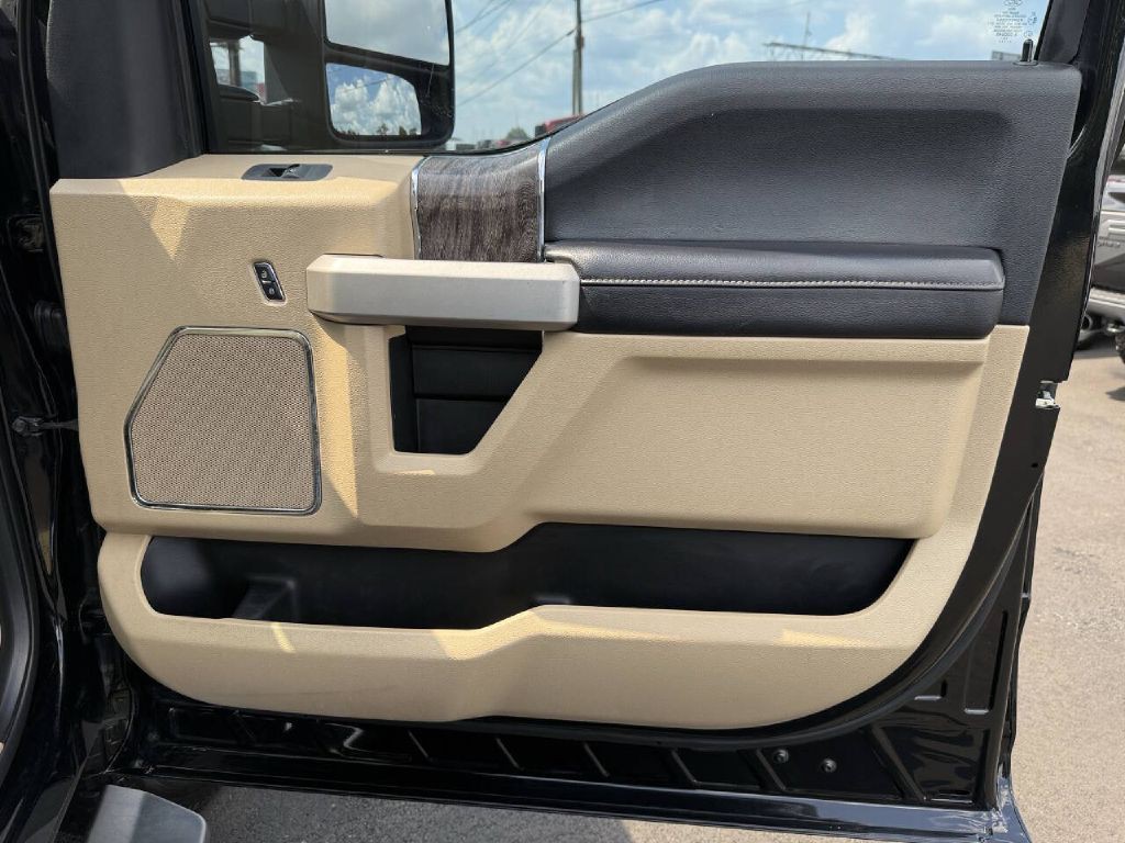 2017 Ford F-250 Image 19